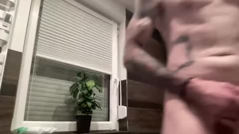 Snapshot of runxx96355 chatting on 15, 12, 2025 run online show from 15, 12, 2025