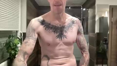 Snapshot of runxx96355 chatting on 16, 12, 2025 run online show from 16, 12, 2025