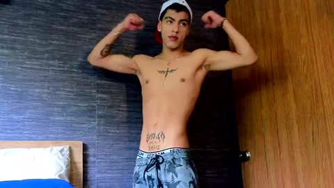  R U S S E L L  online show from 25, 2, 2025