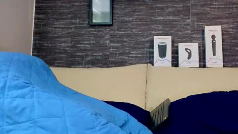  R U S S E L L  online show from 26, 2, 2025