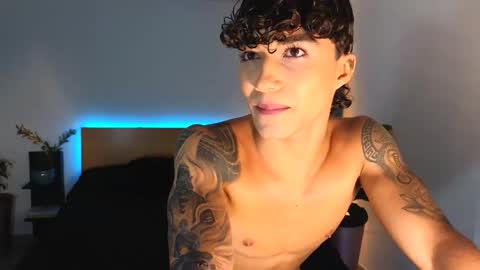  R U S S E L L  online show from 16, 9, 2025