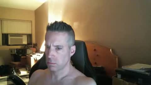 Snapshot of rustic_cuse_777 chatting on 5, 11, 2025 rustic_cuse_777 online show from 5, 11, 2025