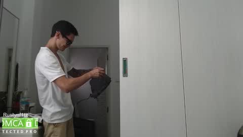 Snapshot of rustynf1tz chatting on 10, 9, 2025 MillionDollarGuy online show from 10, 9, 2025