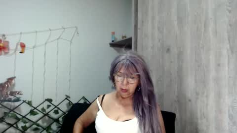 Snapshot of ruth_blue21 chatting on 12, 3, 2025 ruth_blue21 online show from 12, 3, 2025