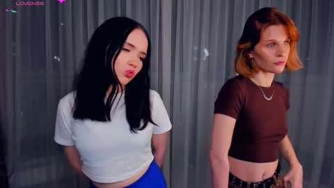 Snapshot of ruthakihn chatting on 19, 10, 2025 Jessica Blondie Lannie Brunette online show from 19, 10, 2025