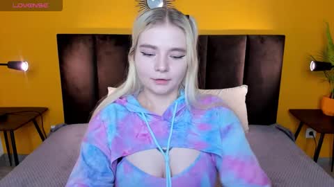 ruthbryant online show from 2, 12, 2025