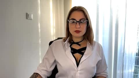 Snapshot of ruthless_111 chatting on 19, 9, 2025 Nika online show from 19, 9, 2025