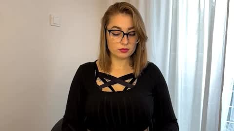 Snapshot of ruthless_111 chatting on 7, 10, 2025 Nika online show from 7, 10, 2025