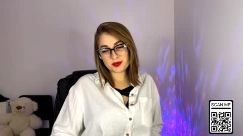 Snapshot of ruthless_111 chatting on 24, 10, 2025 Nika online show from 24, 10, 2025