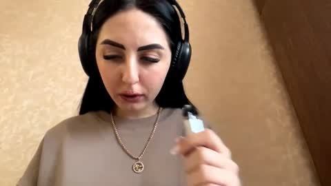 Cindy online show from 10, 11, 2025