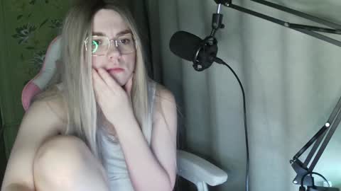 Tanyushka online show from 5, 2, 2025