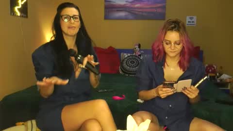 Snapshot of ruxandradanny chatting on 3, 12, 2025 ruxandradanny online show from 3, 12, 2025