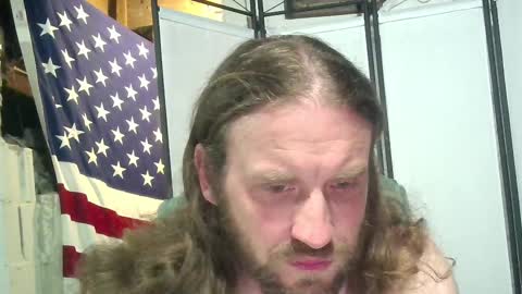 Snapshot of rwb1982 chatting on 18, 10, 2025 rwb1982 online show from 18, 10, 2025