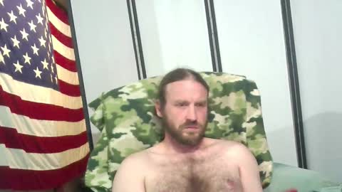 Snapshot of rwb1982 chatting on 19, 10, 2025 rwb1982 online show from 19, 10, 2025