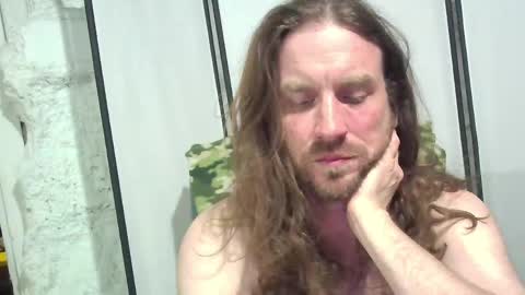 rwb1982 online show from 11, 5, 2026