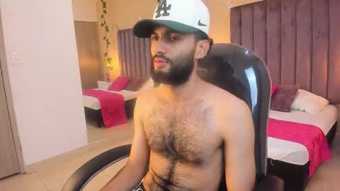 Snapshot of ryan_jackson_ chatting on 14, 11, 2025 ryan_jackson_ online show from 14, 11, 2025