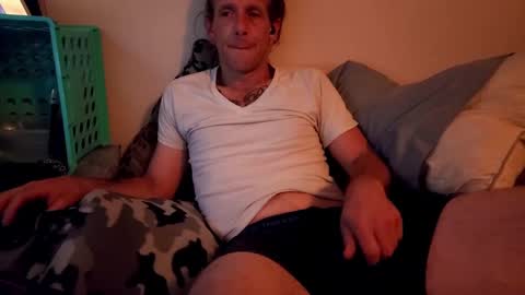 Snapshot of ryanfc85 chatting on 14, 10, 2025 RFC666 online show from 14, 10, 2025