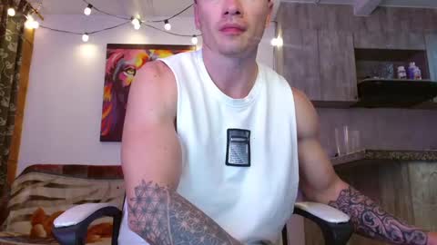 Snapshot of ryann_blue_ chatting on 8, 3, 2025 Ryan Blue ig ryannblue online show from 8, 3, 2025