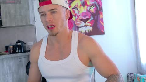 Snapshot of ryann_blue_ chatting on 15, 9, 2025 Ryan Blue ig ryannblue online show from 15, 9, 2025