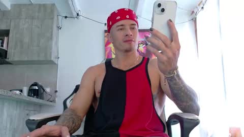 Snapshot of ryann_blue_ chatting on 25, 9, 2025 Ryan Blue ig ryannblue online show from 25, 9, 2025