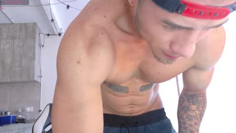 Snapshot of ryann_blue_ chatting on 16, 11, 2025 Ryan Blue ig ryannblue online show from 16, 11, 2025