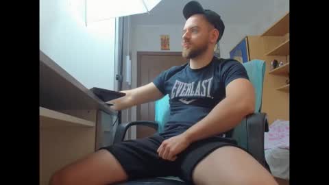 Snapshot of ryanstone_ chatting on 12, 11, 2025 Ryanstone online show from 12, 11, 2025