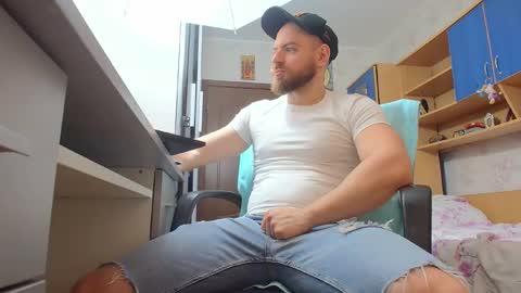 Snapshot of ryanstone_ chatting on 4, 2, 2026 Ryanstone online show from 4, 2, 2026