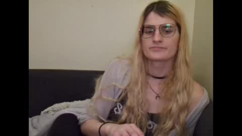 Snapshot of ryn_michele chatting on 3, 1, 2025 Ryn Michele online show from 3, 1, 2025
