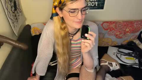Snapshot of ryn_michele chatting on 16, 2, 2025 Ryn Michele online show from 16, 2, 2025