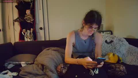 Snapshot of ryn_michele chatting on 6, 10, 2025 Ryn Michele online show from 6, 10, 2025