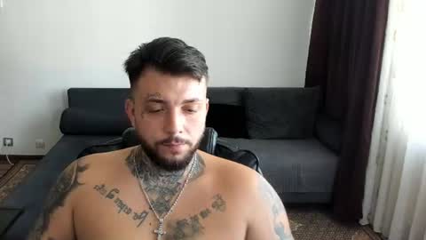 Snapshot of s1nmaster chatting on 4, 8, 2026 s1nmaster online show from 4, 8, 2026