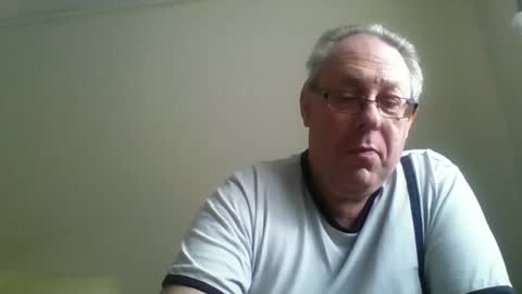 Snapshot of s536sny18 chatting on 2, 2, 2025 s536sny18 online show from 2, 2, 2025