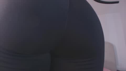 Snapshot of s_sofia_ chatting on 15, 12, 2025 s_sofia_ online show from 15, 12, 2025