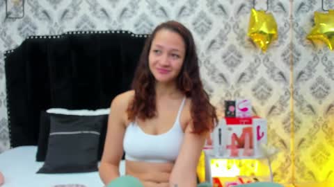 Saara Brown online show from 19, 1, 2025