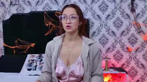 Saara Brown online show from 2, 11, 2025