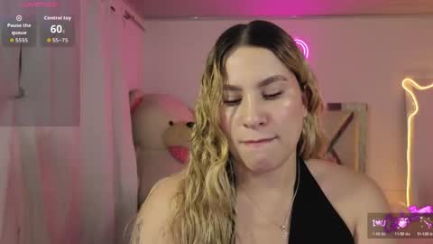 saaya_tay online show from 11, 4, 2026