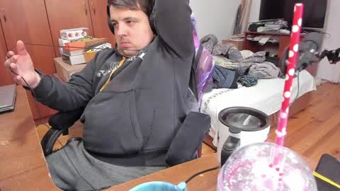 1141323  my Lord Mister Max   moms treasure online show from 11, 1, 2025