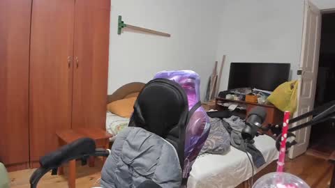 1141323  my Lord Mister Max   moms treasure online show from 26, 1, 2025