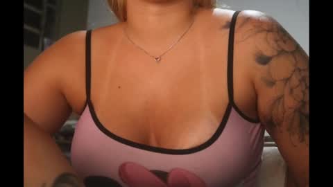 sabrina_ammer online show from 5, 1, 2025