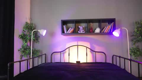 Snapshot of sabrina_bloom_ chatting on 1, 10, 2025 sabri online show from 1, 10, 2025