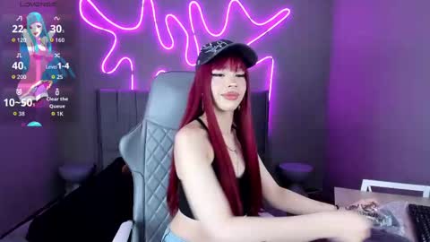 Snapshot of sabrina_bloom_ chatting on 2, 10, 2025 sabri online show from 2, 10, 2025