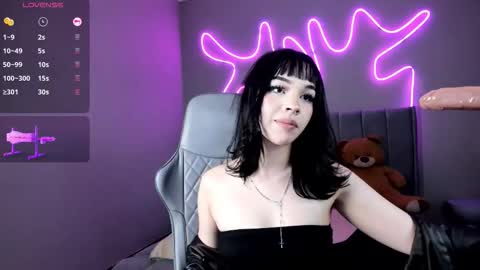 Snapshot of sabrina_bloom_ chatting on 14, 10, 2025 sabri online show from 14, 10, 2025