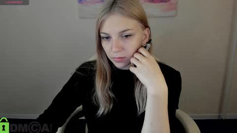 Snapshot of sabrina_moun chatting on 11, 9, 2025 sabrina_moun online show from 11, 9, 2025