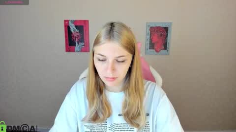 Snapshot of sabrina_moun chatting on 13, 9, 2025 sabrina_moun online show from 13, 9, 2025