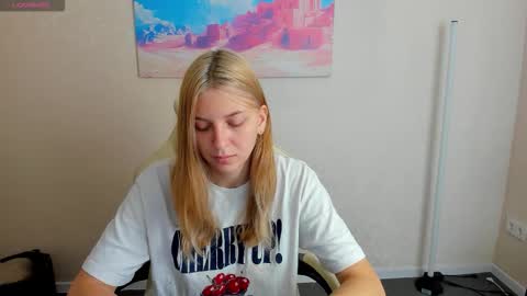 Snapshot of sabrina_moun chatting on 18, 9, 2025 sabrina_moun online show from 18, 9, 2025