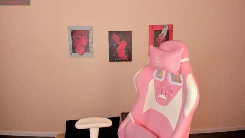 Snapshot of sabrina_moun chatting on 16, 10, 2025 sabrina_moun online show from 16, 10, 2025