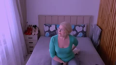 Sabrina MacMarren online show from 14, 5, 2026