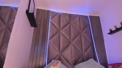 Snapshot of sabrinaspell_ chatting on 18, 9, 2025 S A B R I N A online show from 18, 9, 2025