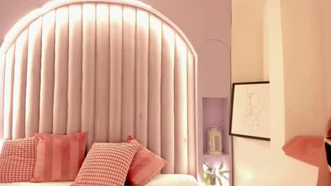 Snapshot of sabrinaspell_ chatting on 9, 11, 2025 S A B R I N A online show from 9, 11, 2025