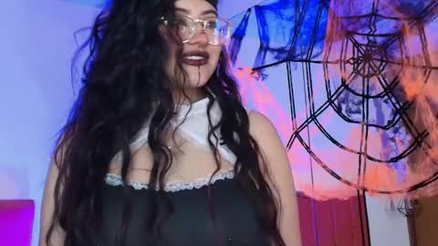 Snapshot of sabrinav_ chatting on 20, 10, 2025 Sabrina online show from 20, 10, 2025